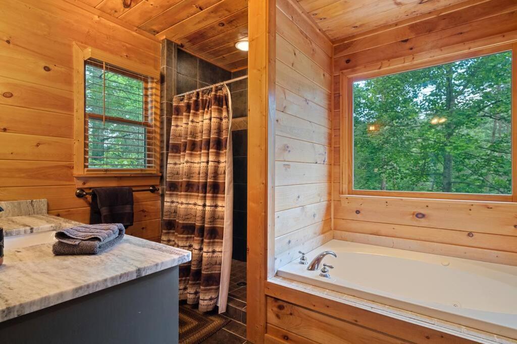 Lakeside Retreat Hot Tub Fishing Hiking Ellijay Buitenkant foto
